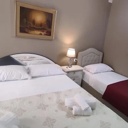 Yaki Domo Guest house